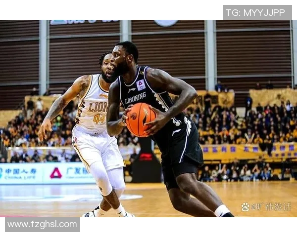 CBA常规赛第7轮精彩对决广东队迎战新疆队全力争胜展现球队实力 CBA常规赛第7轮精彩对决广东队迎战新疆队全力争胜展现球队实力